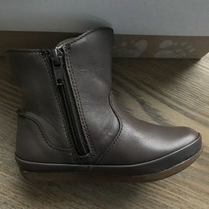 elsa boots clarks